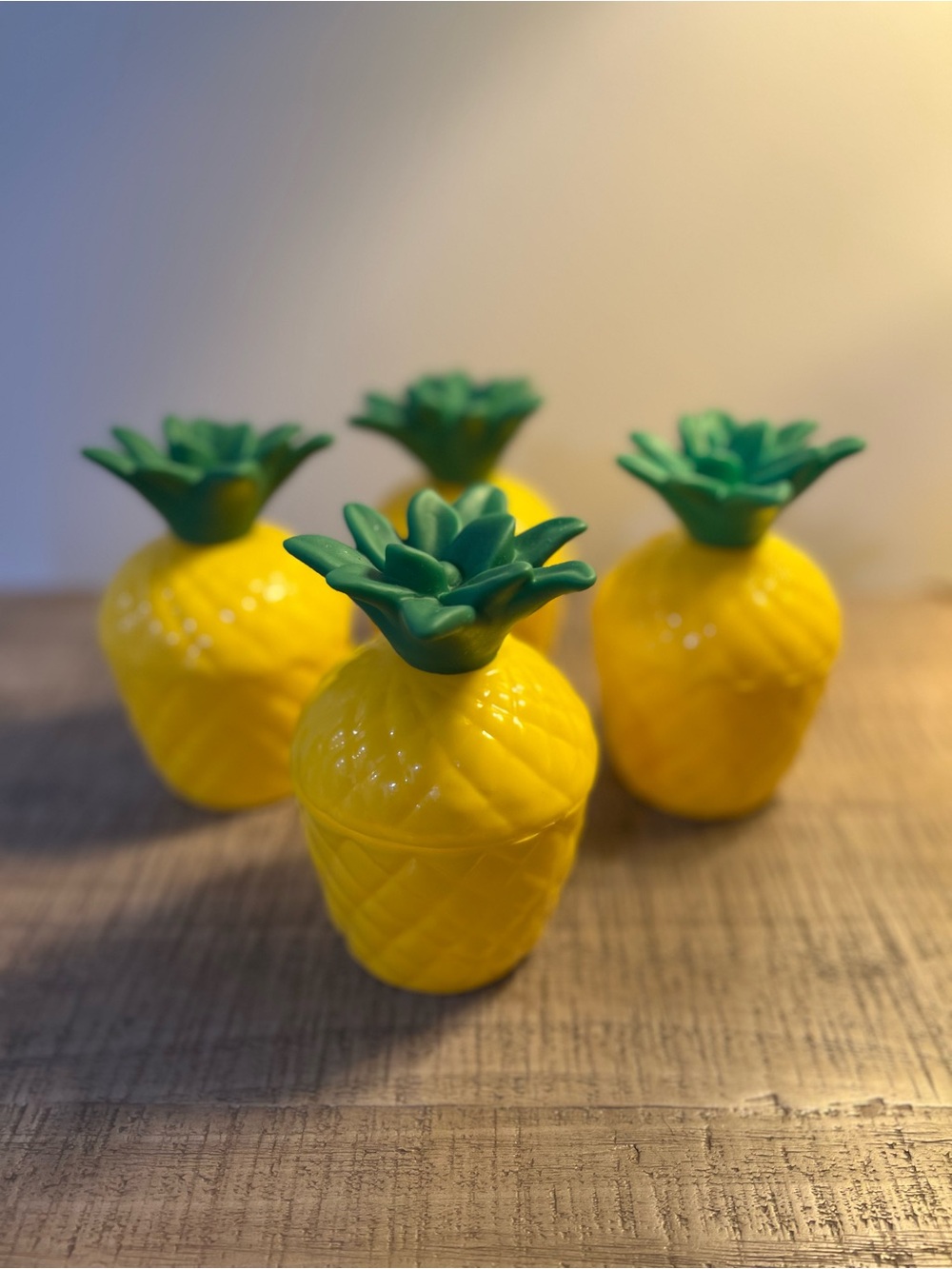 2 Piece Plastic Pineapple Cups, set of 4